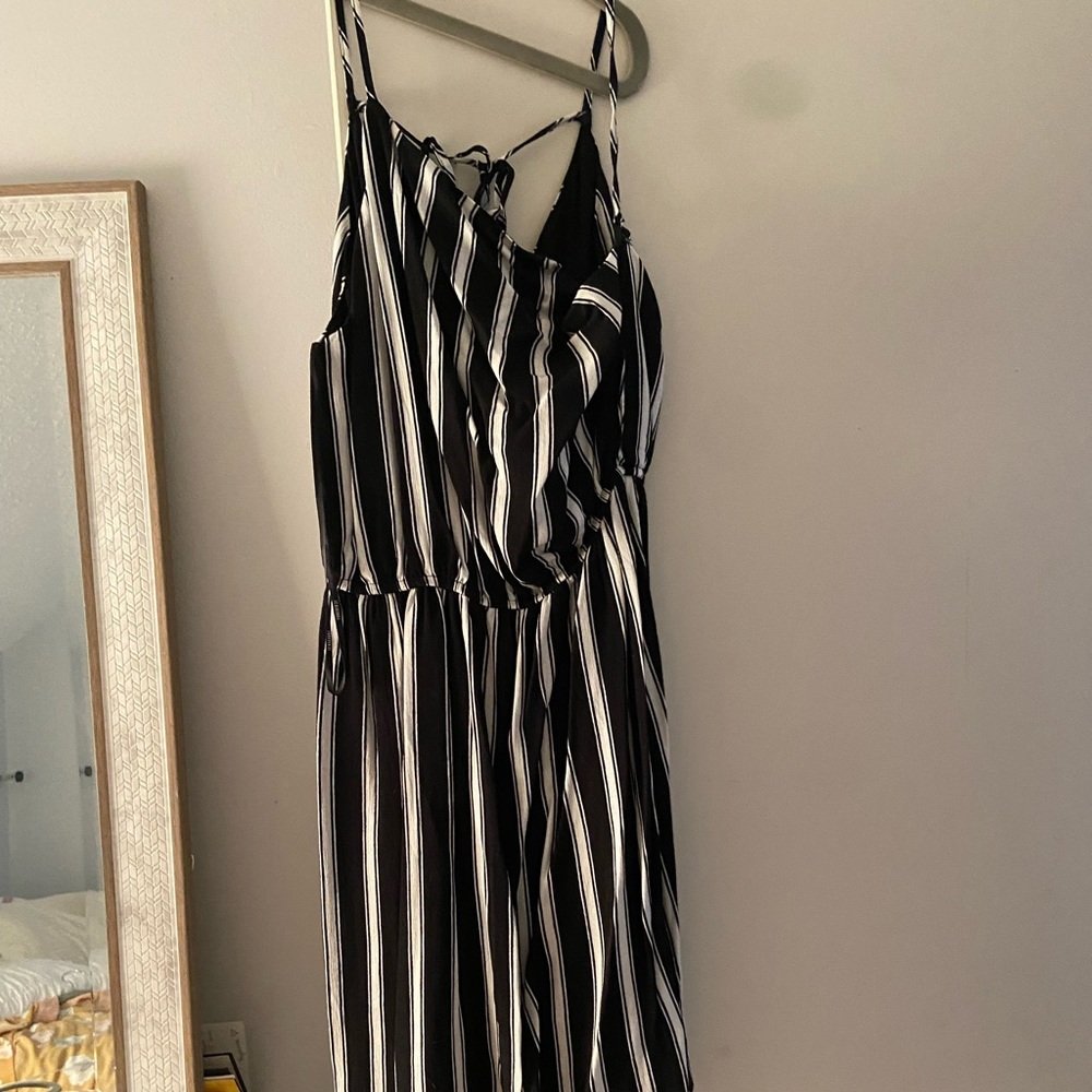 Striped dress with ties